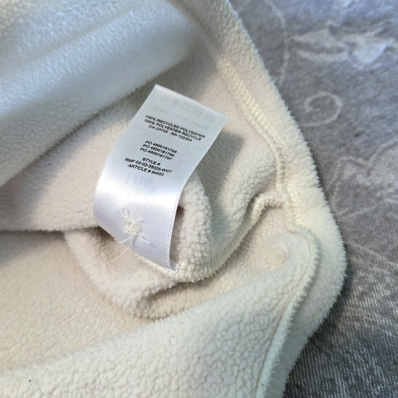 Aritzia TNA Fleece Button Down (Size S) - Picture 6 of 7